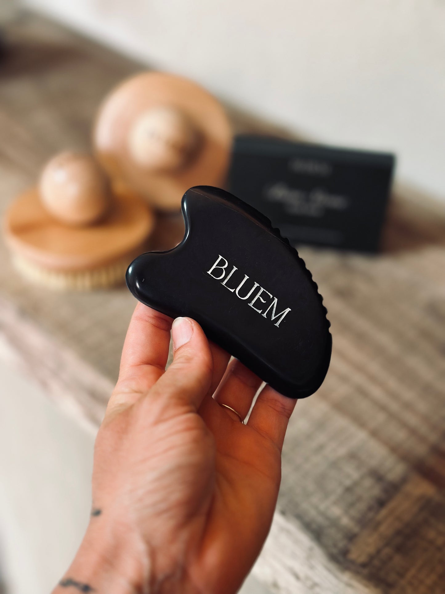 Bian Stone Gua Sha, Bluem