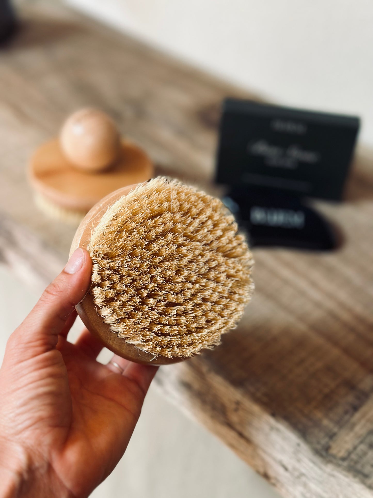 Lotus Body Brush, Bluem