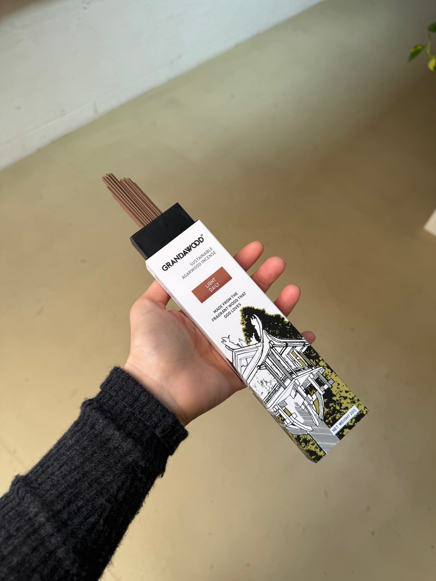 Light Daily- Sustainable Agarwood Incense, Grandawood