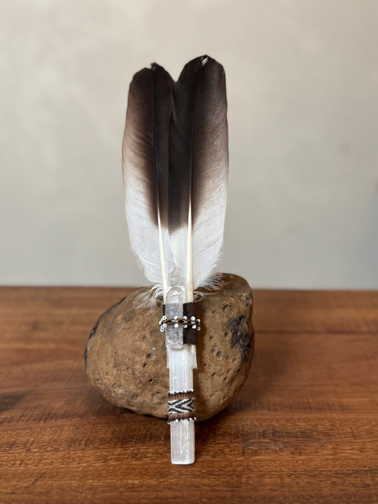 Pelican feather & Selenite Fan 1, Ritual