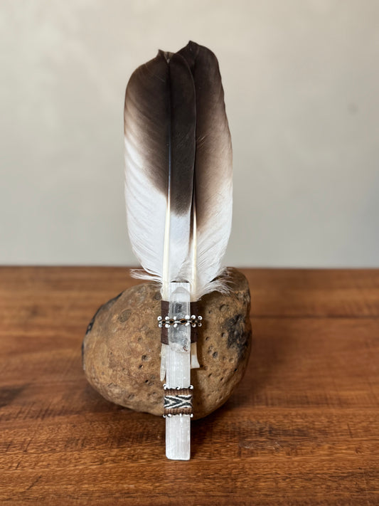 Pelican feather & Selenite Fan 2, Ritual