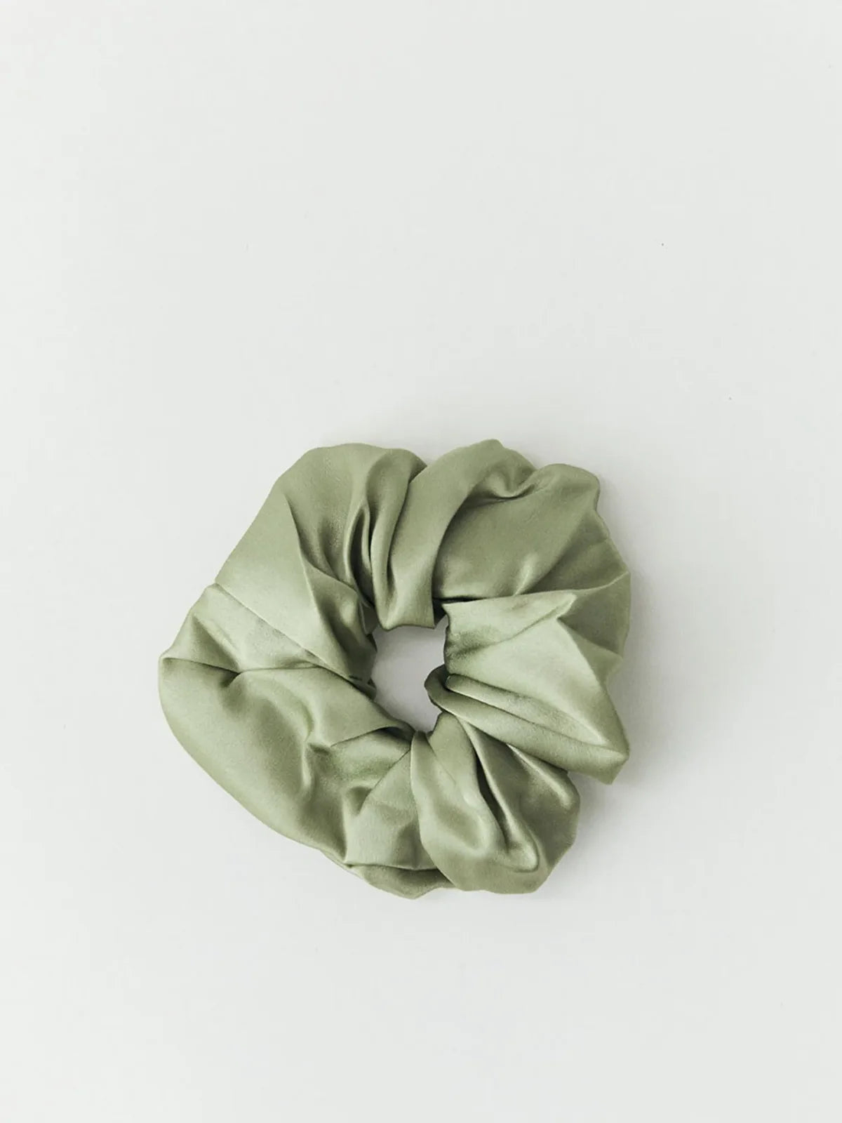 Silk Scrunchie, Hinu