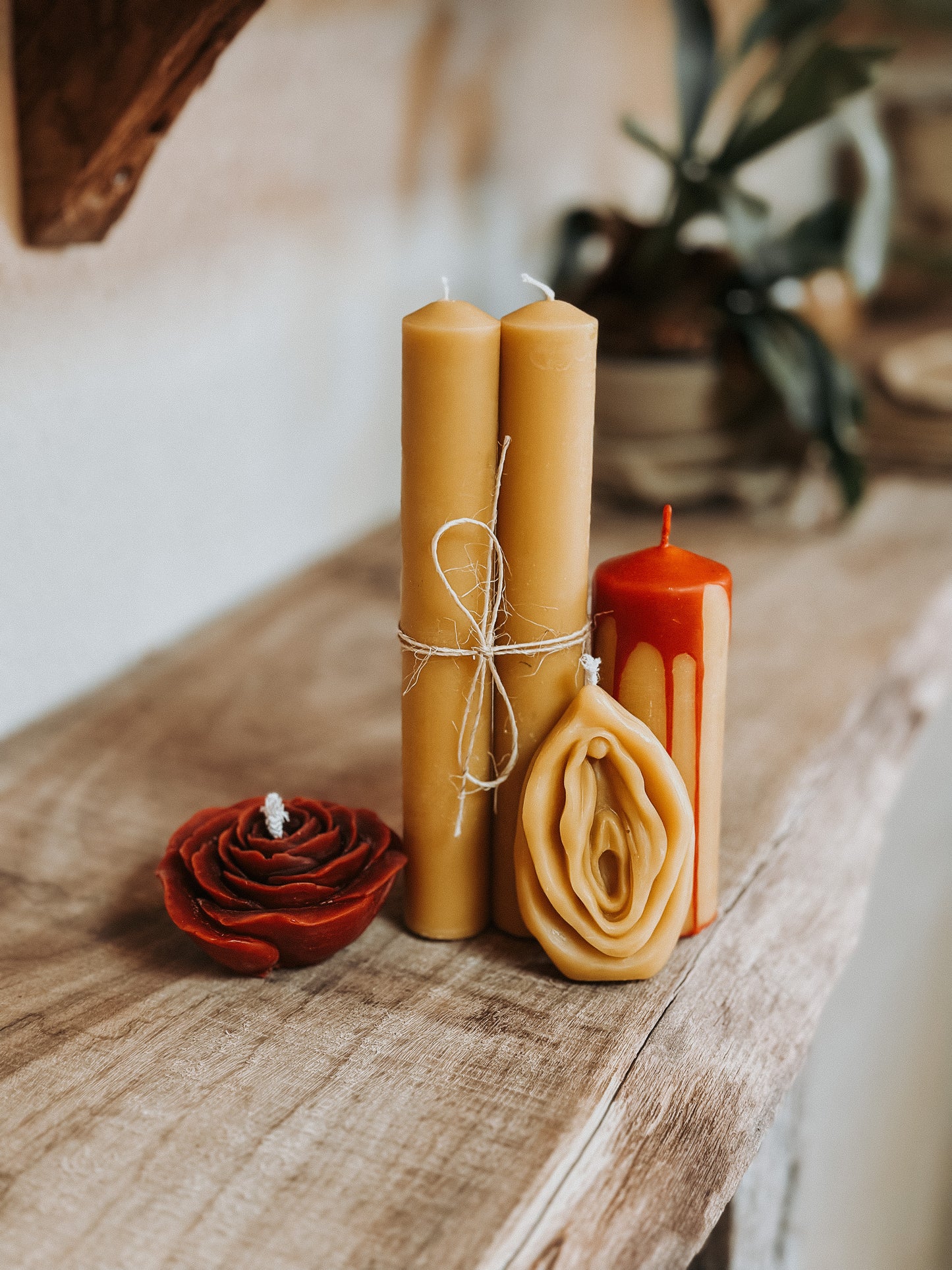 Nefertiti Twin Candles, Embody Bee