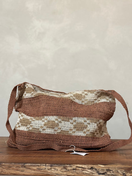 Akainik Bag A16B
