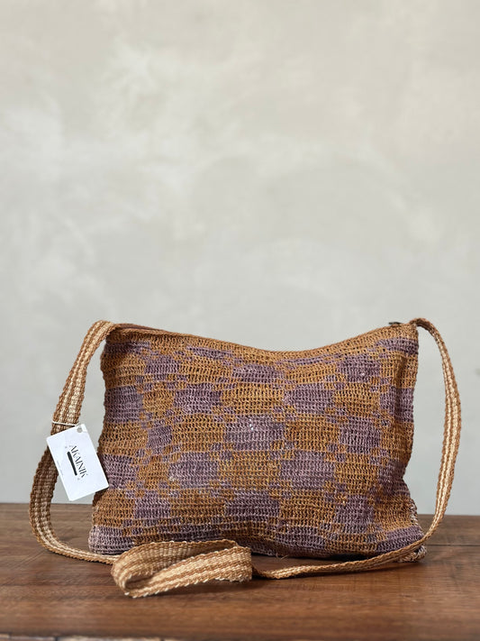 Akainik Bag A12