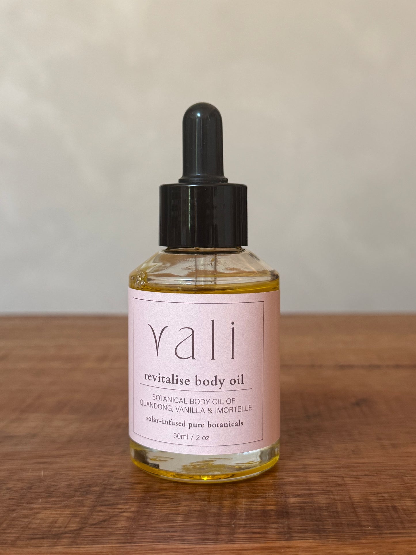 Revitalise Body Oil, Vali