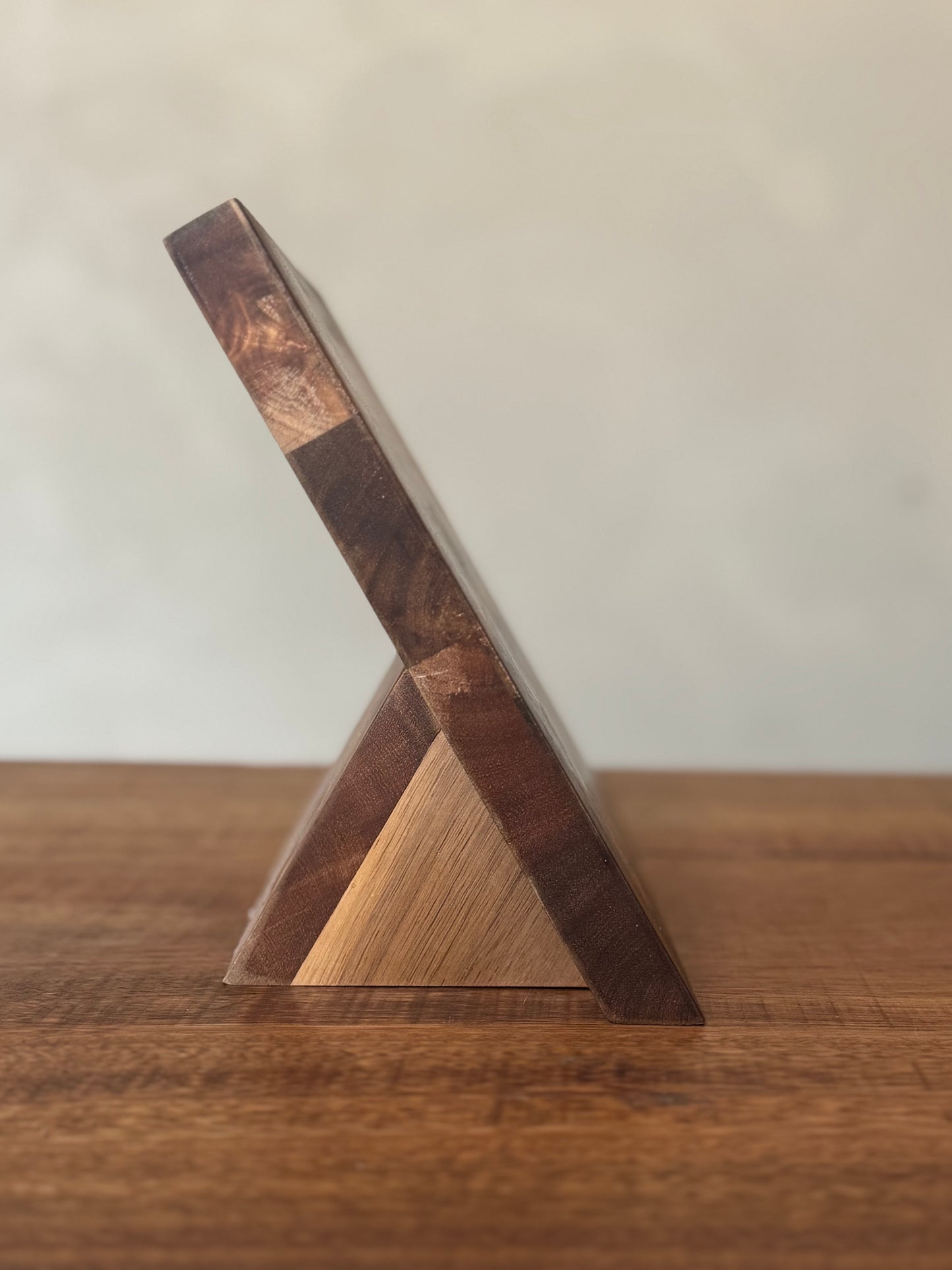 Magnetic Acacia Wood Knife Holder, Authentic Blades