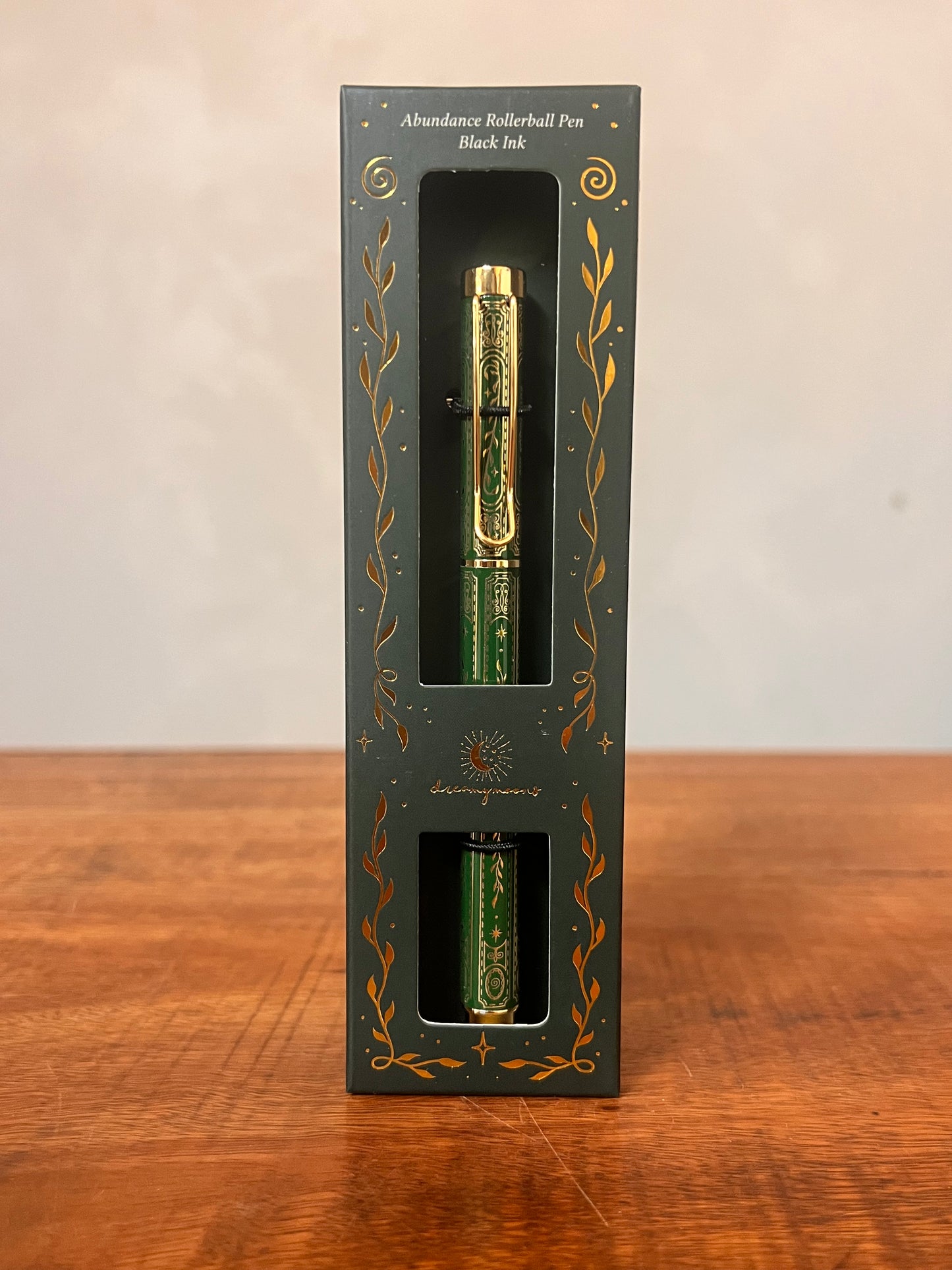 Abundance Pen, Dreamy Moons