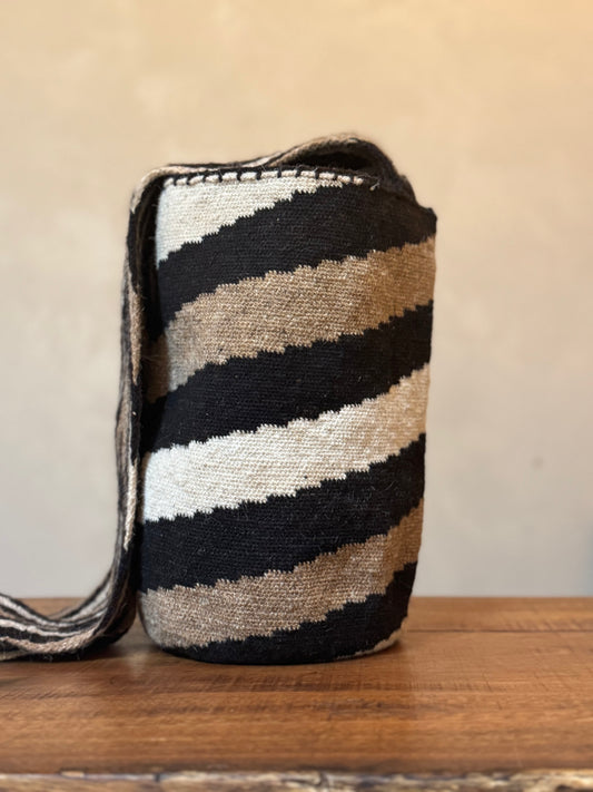 Mochila Arhuaco 'el Espiral de la Vida', Ritual Space