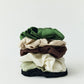 Silk Scrunchie, Hinu