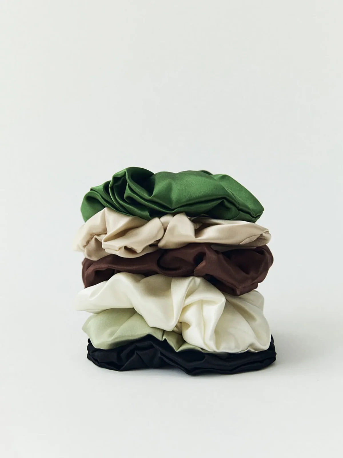 Silk Scrunchie, Hinu