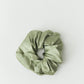 Silk Scrunchie, Hinu