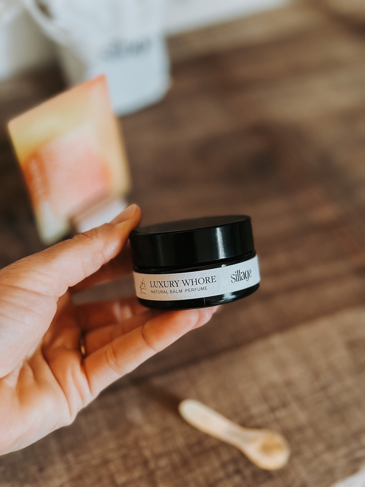 Balm Perfume - Luxury Whore, Sillage